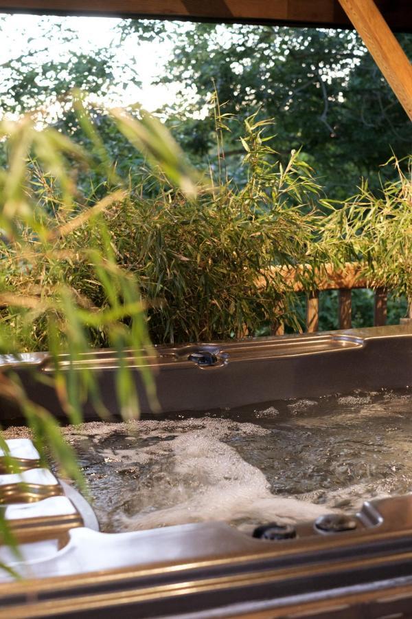 Jouey Le Domaine Des Pres Verts Suites & Chambres Avec Jacuzzi Privatif מראה חיצוני תמונה