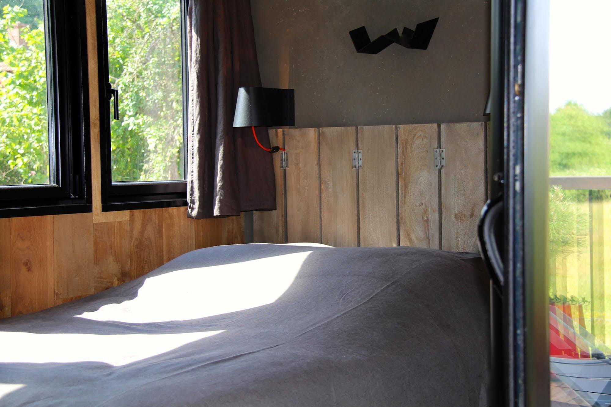 Jouey Le Domaine Des Pres Verts Suites & Chambres Avec Jacuzzi Privatif מראה חיצוני תמונה